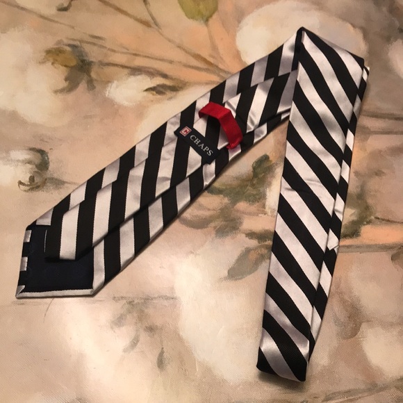 Chaps silk Tie - Picture 4 of 8